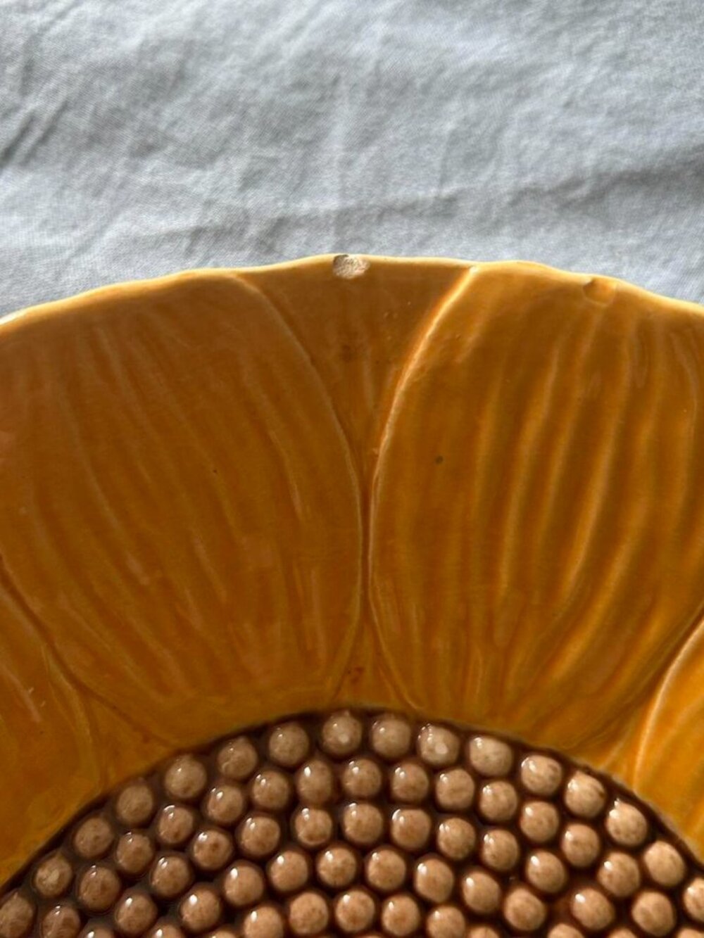 Bordello Majolica Yellow Sunflower Bowl - Picture 3 of 5